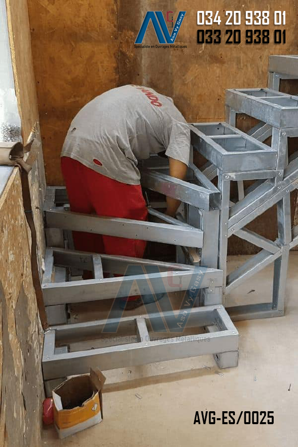 Escalier avg el0025