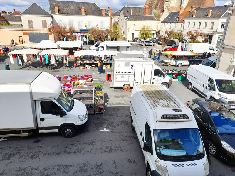 Commune-de-chabris-marche-samedi-matin