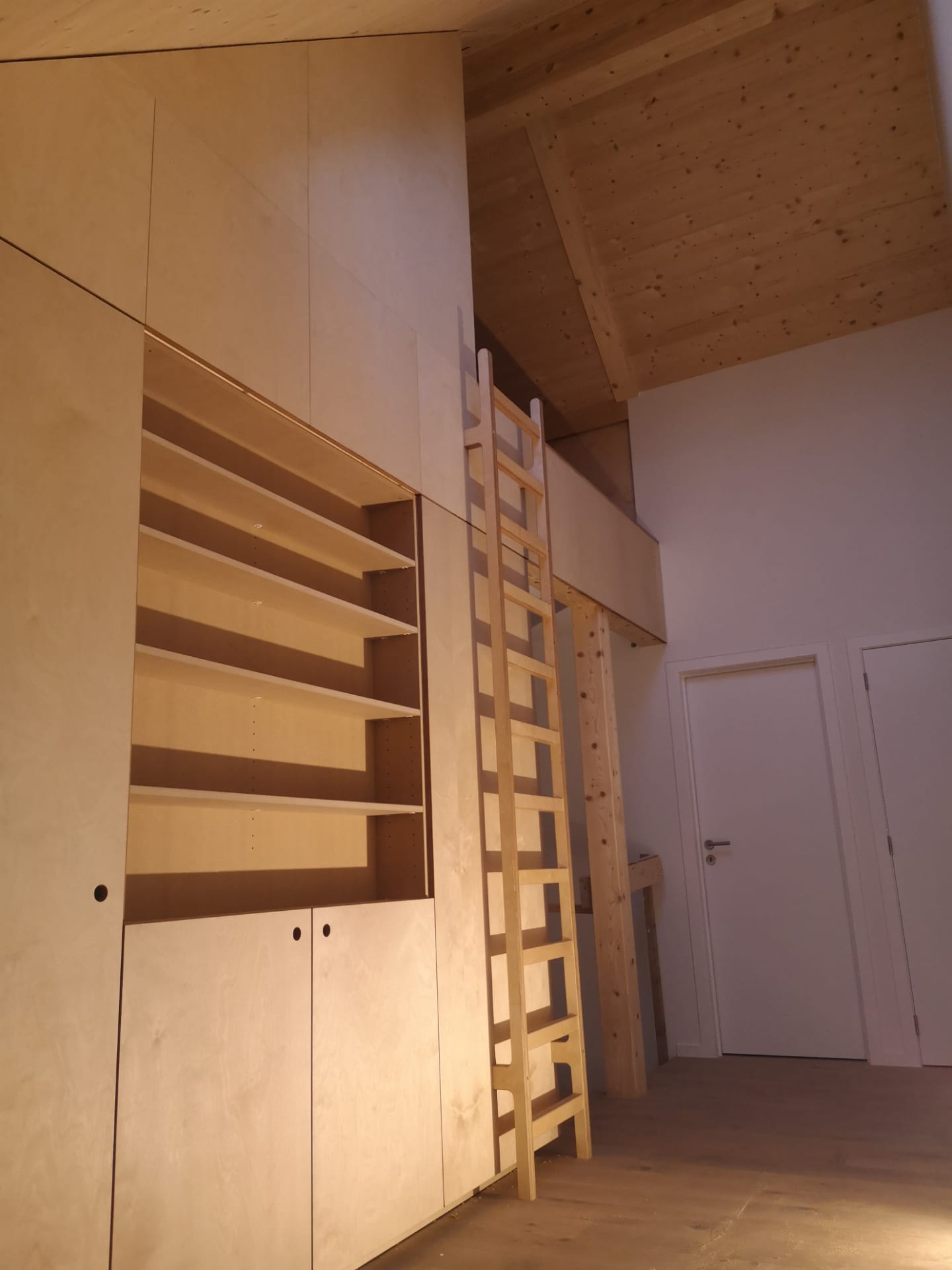 placard sur mesure
sans formaldéhyde
multiplex bouleau
aménagement grenier