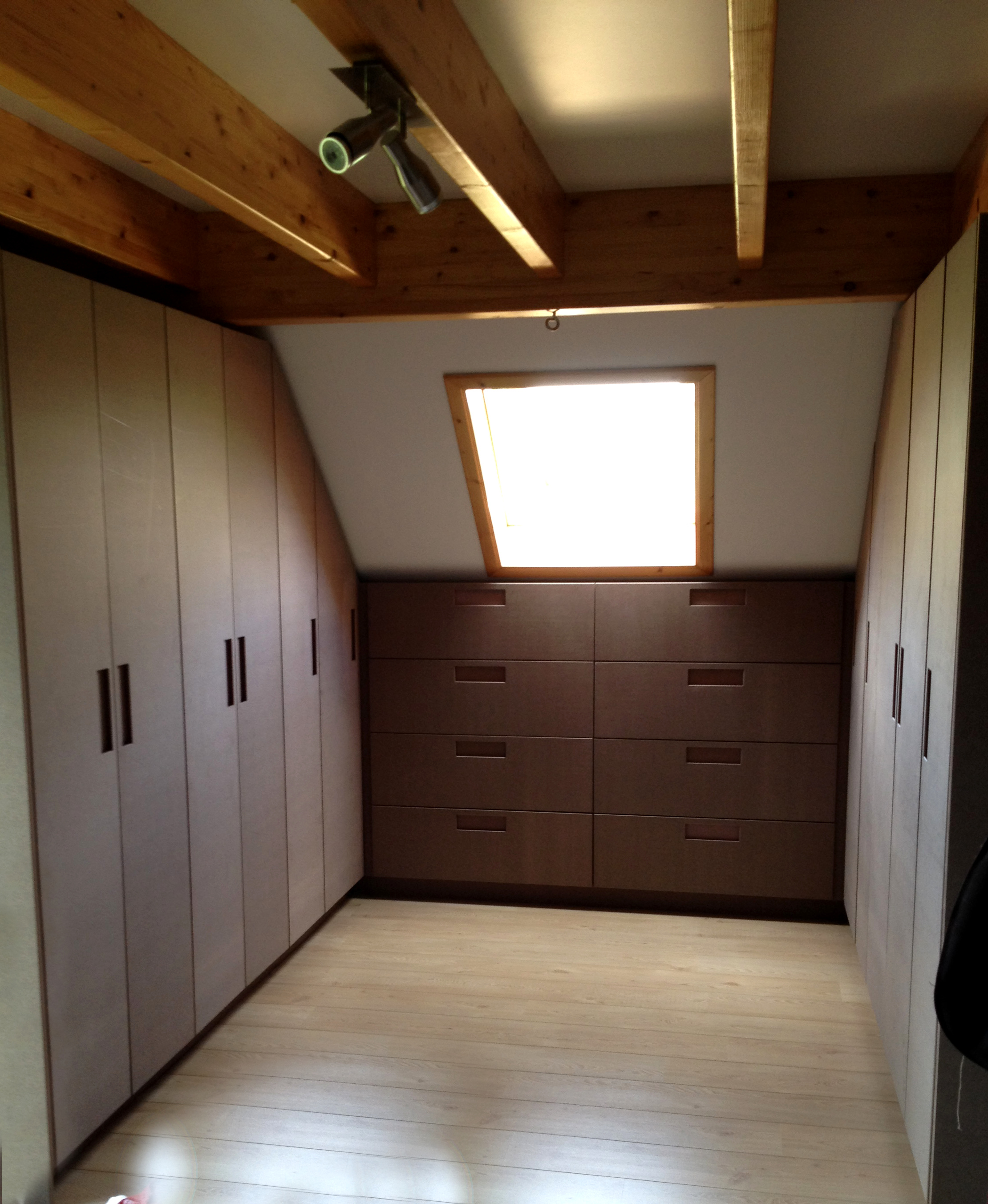 placard sur mesure
mdf teinté
écologique
sans formaldhéhyde
