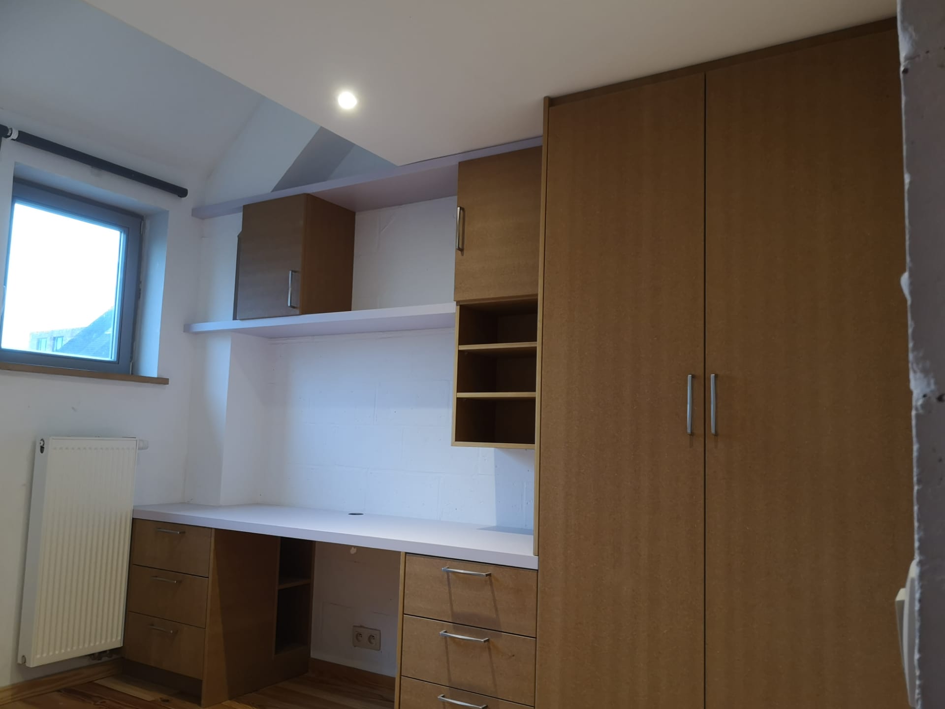 bureau sur mesure
aménagement de chambre
mdf 
écologique
sans formaldéhyde