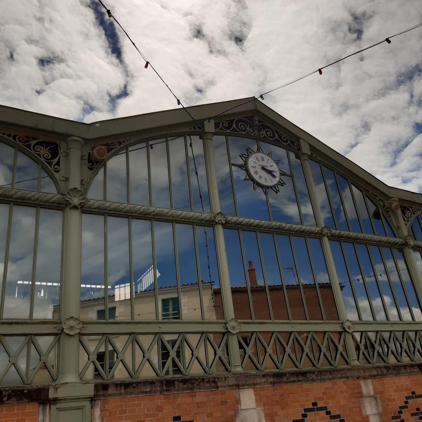 Anciennes halles de Marans