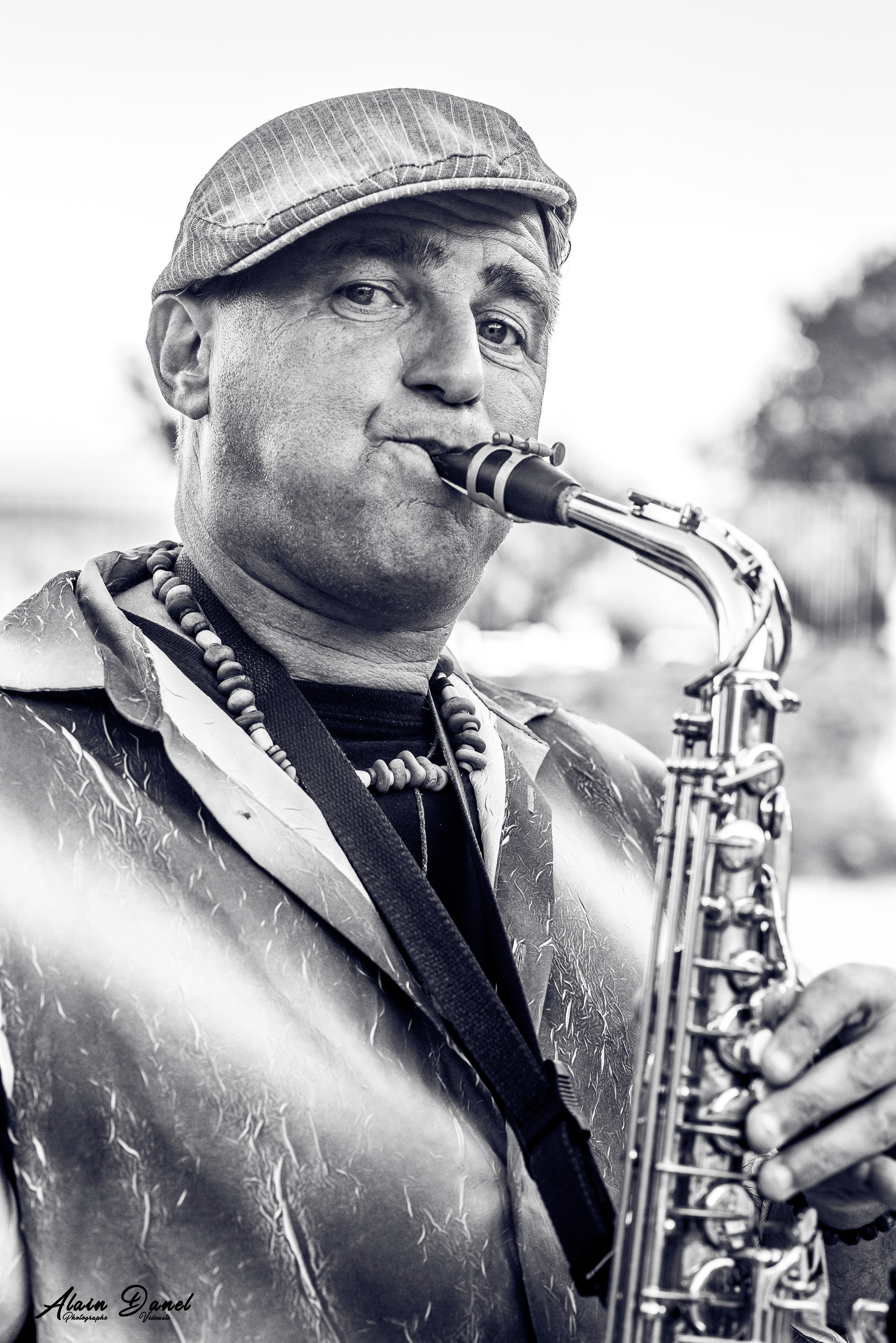 Saxophoniste, Saxophoniste dans le Var 83, Saxophoniste dans les Alpes Maritimes 06, Saxophoniste dans les Bouches du Rhône 13, Saxophoniste dans le Vaucluse 84, Saxophoniste dans les Alpes de haute Provence 04, Saxophoniste dans le Gard 30, Saxophoniste de Mariage, Saxophoniste Mariage, Musicien Saxophoniste, Saxophone Player French Riviera, Saxophonist French Riviera, Saxophonist Provence, Saxophoniste PACA