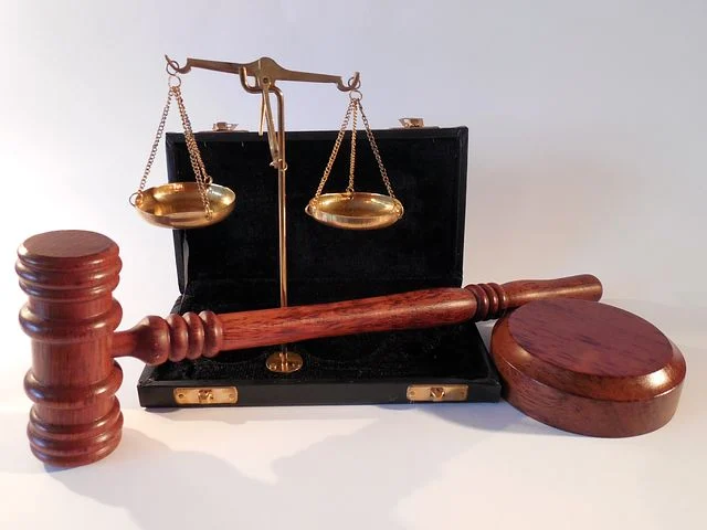 Clause de réexamen et nécessaires justificatifs produits par le titulaire !
