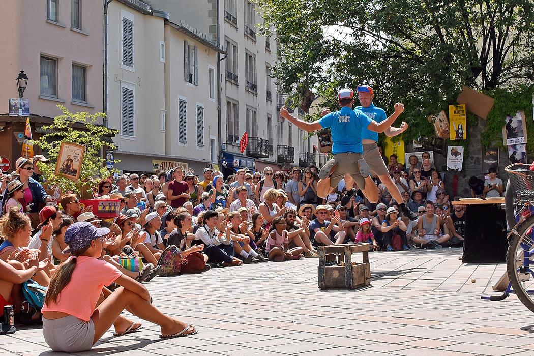 Theatrederue2018-theatre-de-rue-eclat-aurillac-compagnie-les 3943364