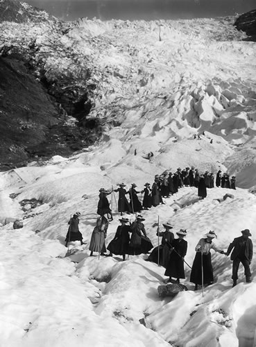 Photo-ancienne-alpinistes