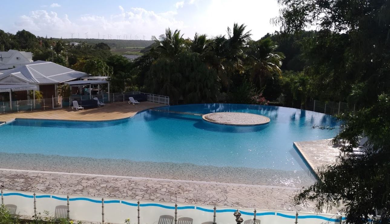 Piscine s m