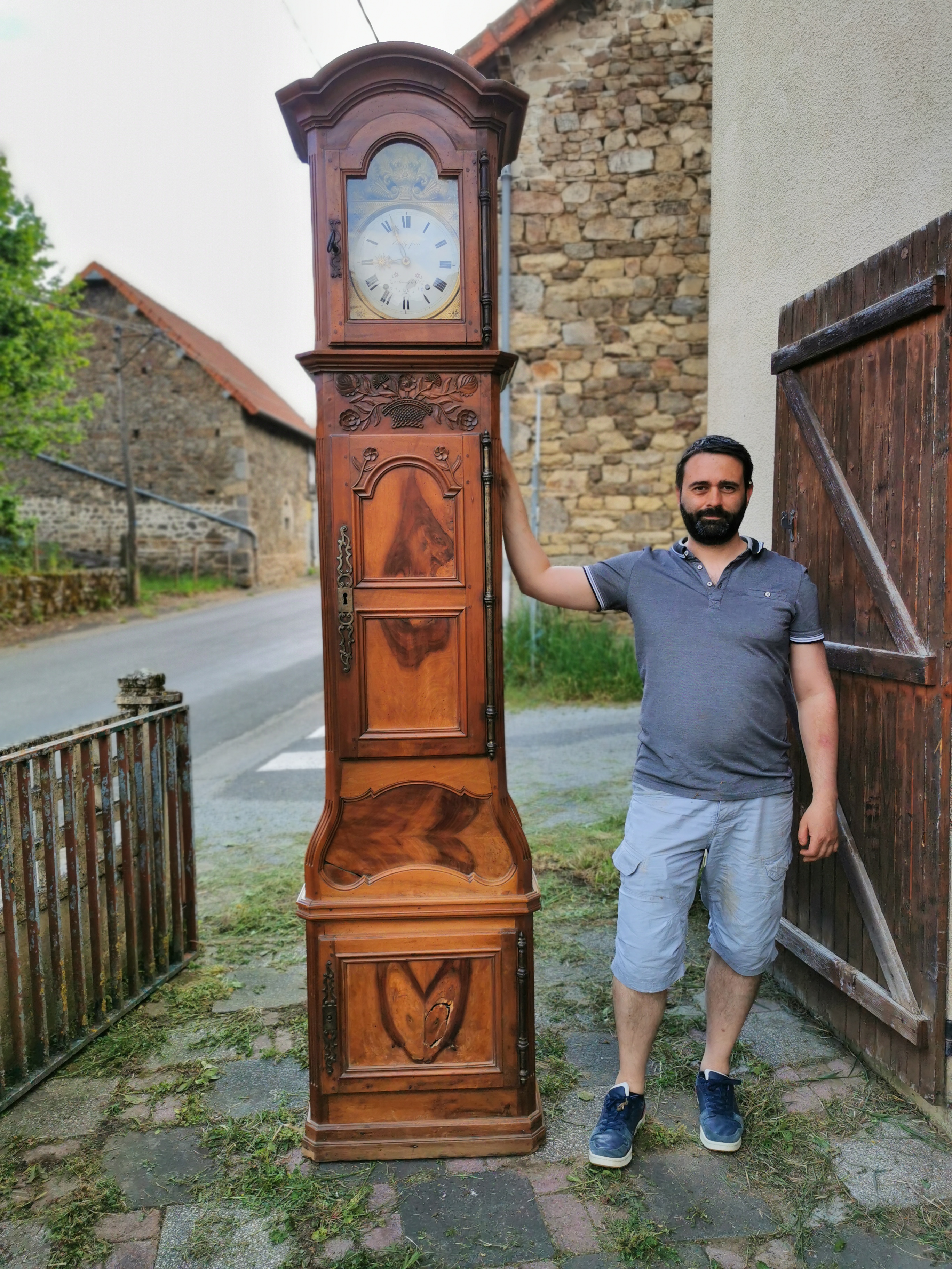 armoire de Sennecey, armoire de mariage, buffet de sennecey,  mobilier bourguignon, mobilier bressan