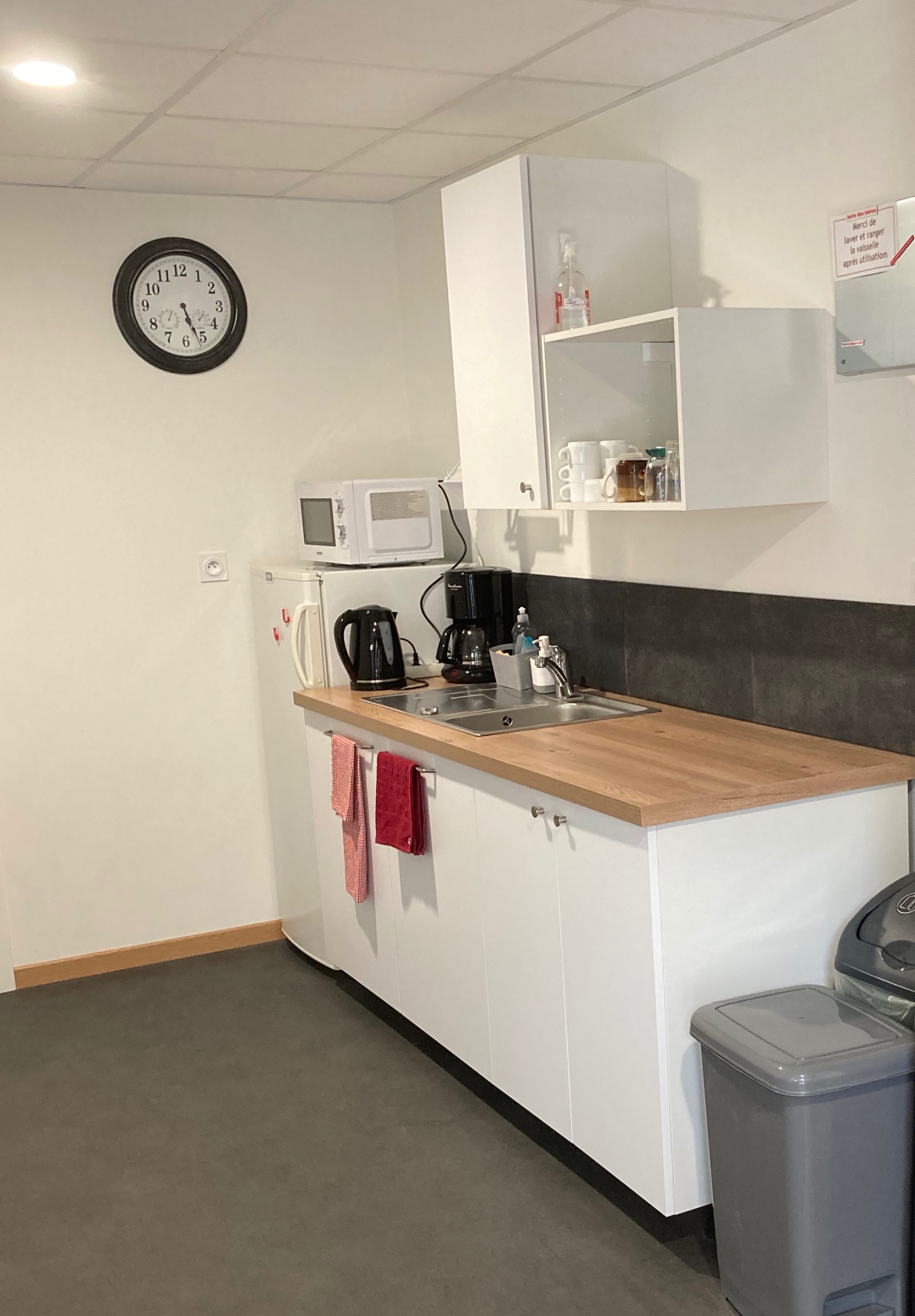 Studio Pylônes 66 rue de la Paix 44340 Bouguenais-Location de 2 studios-danses-musique-bien-être-théâtre