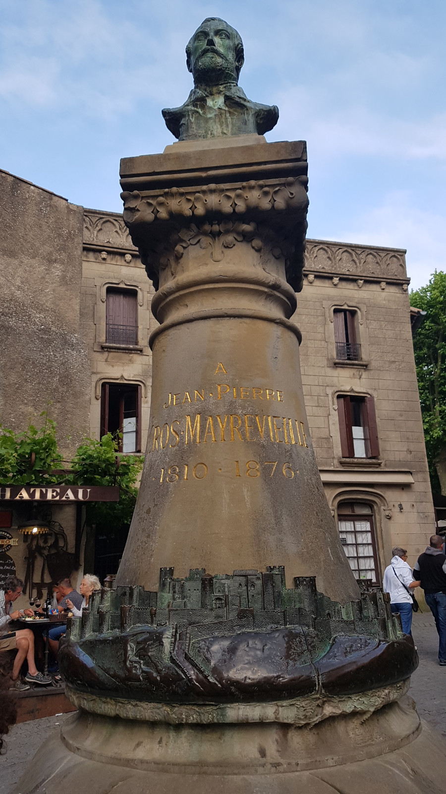 10