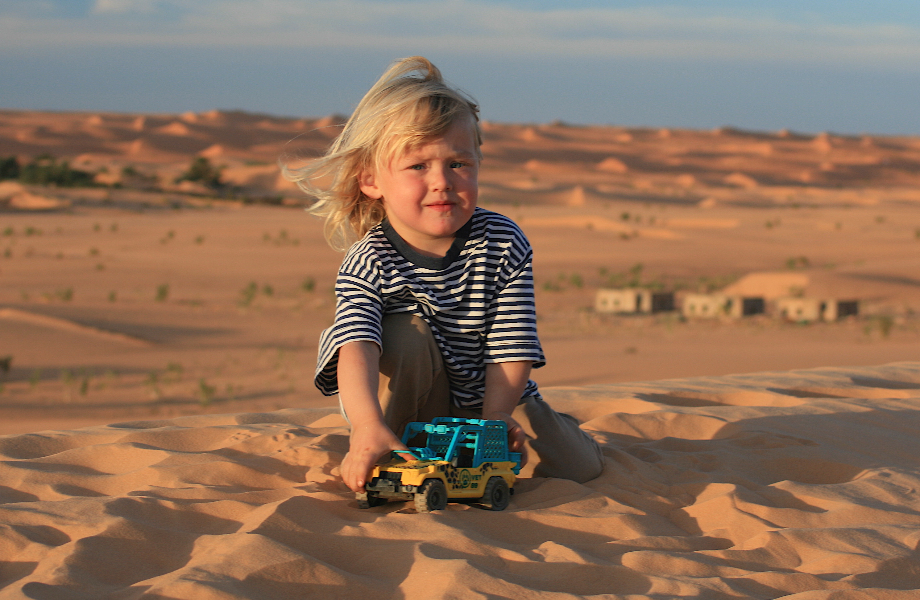 Evann Ribas, Fat Bike, Sahara, 2cv 4x4, sable, VTT, Vélo, Expédition, Raid, autonome, Hors-piste, Mauritanie, Tenoumer, Tmeimicaht, Tichit, Crocodiles, assistance électrique, traversée solitaire, recharge batterie, erg, reg, El Mrayer, Ouarane, Ijafen, Ghallaouiya, Maqteir, Taskass, voyaghe, trans-Sahara, traversée du Sahara, record, désert, guelta, puits, eau, dunes, aklé, Gorille cycles, GPS, guide, livre points GPS, navigation, orientation