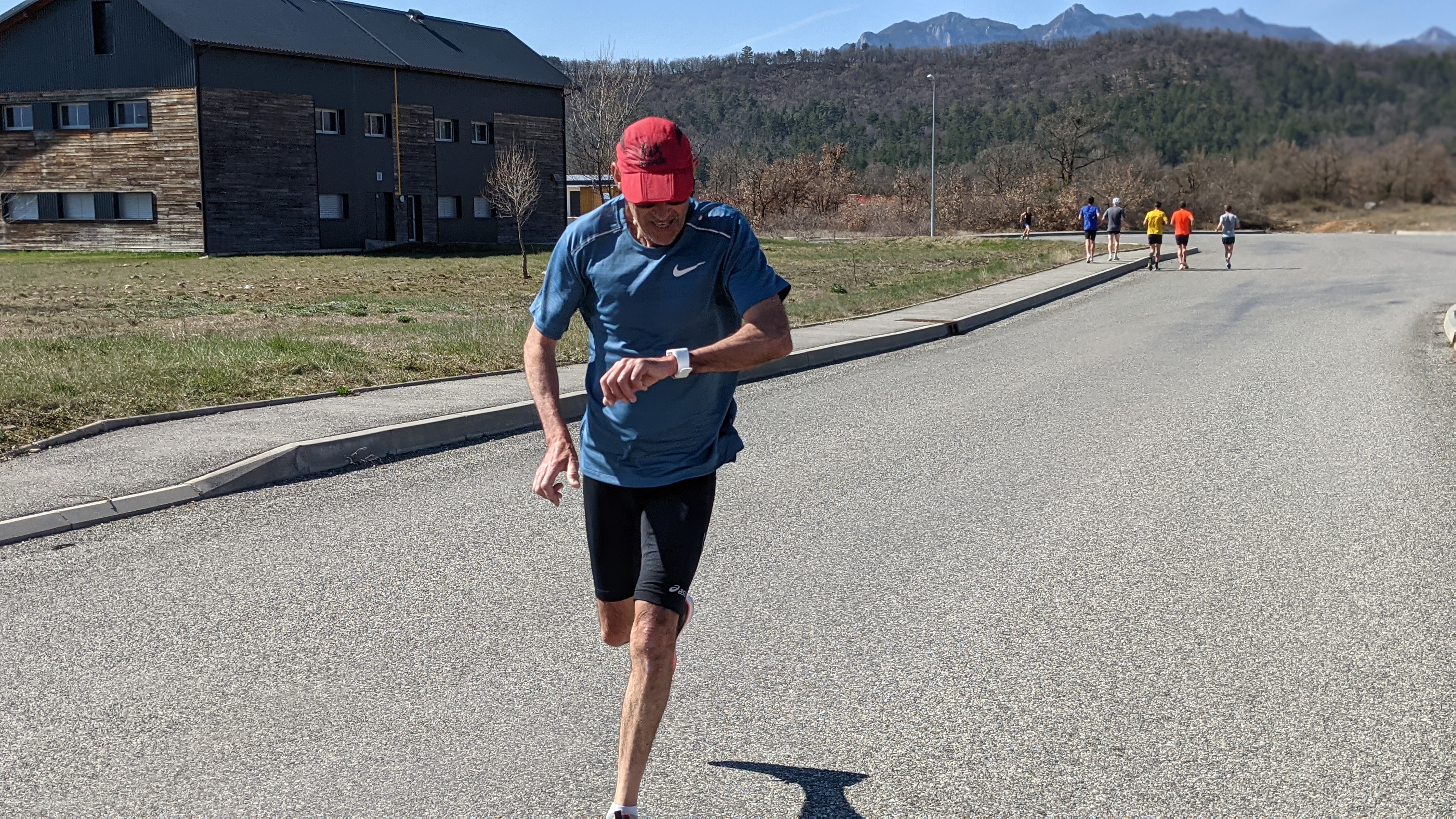 10km4