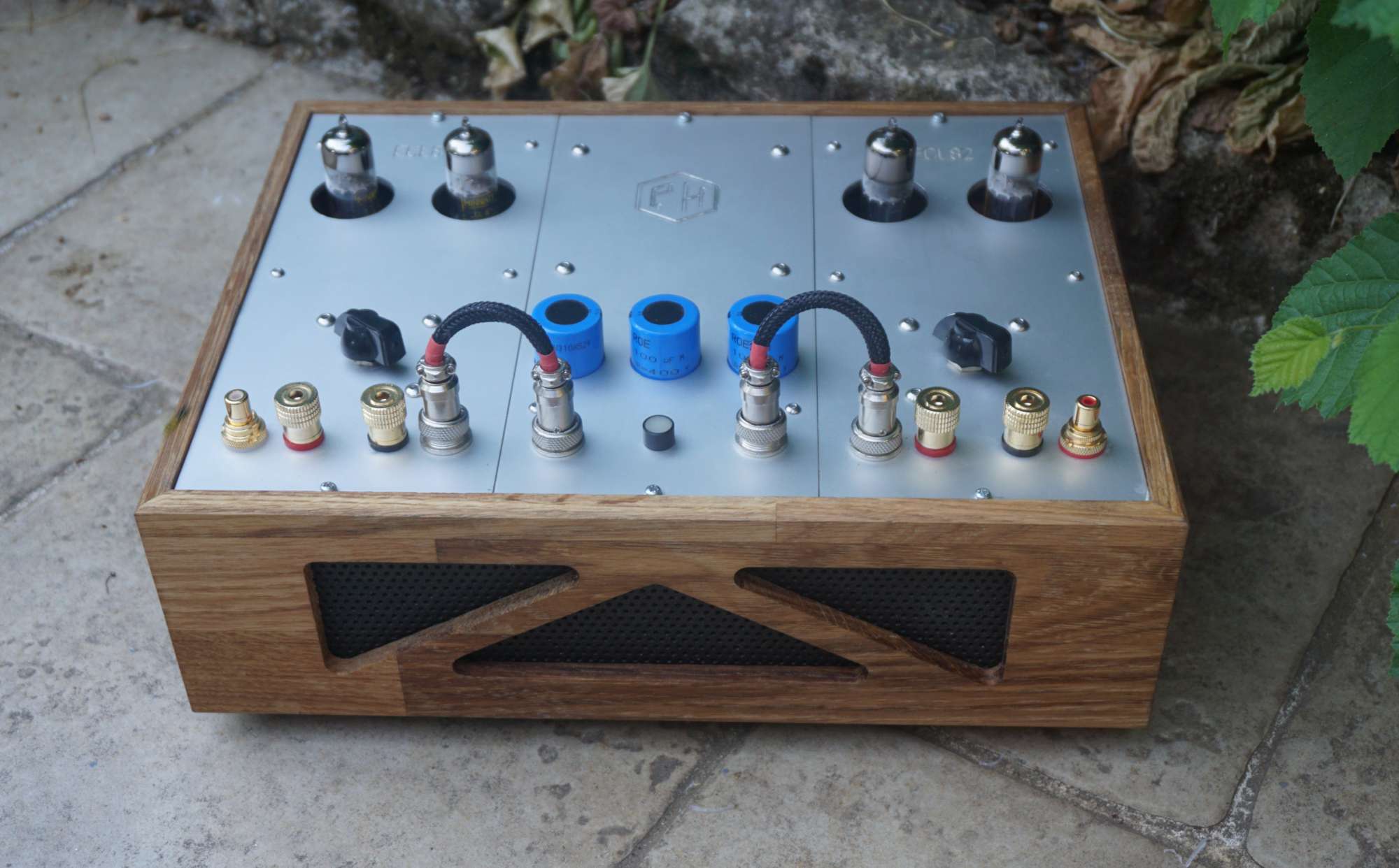 Ecl82 8 