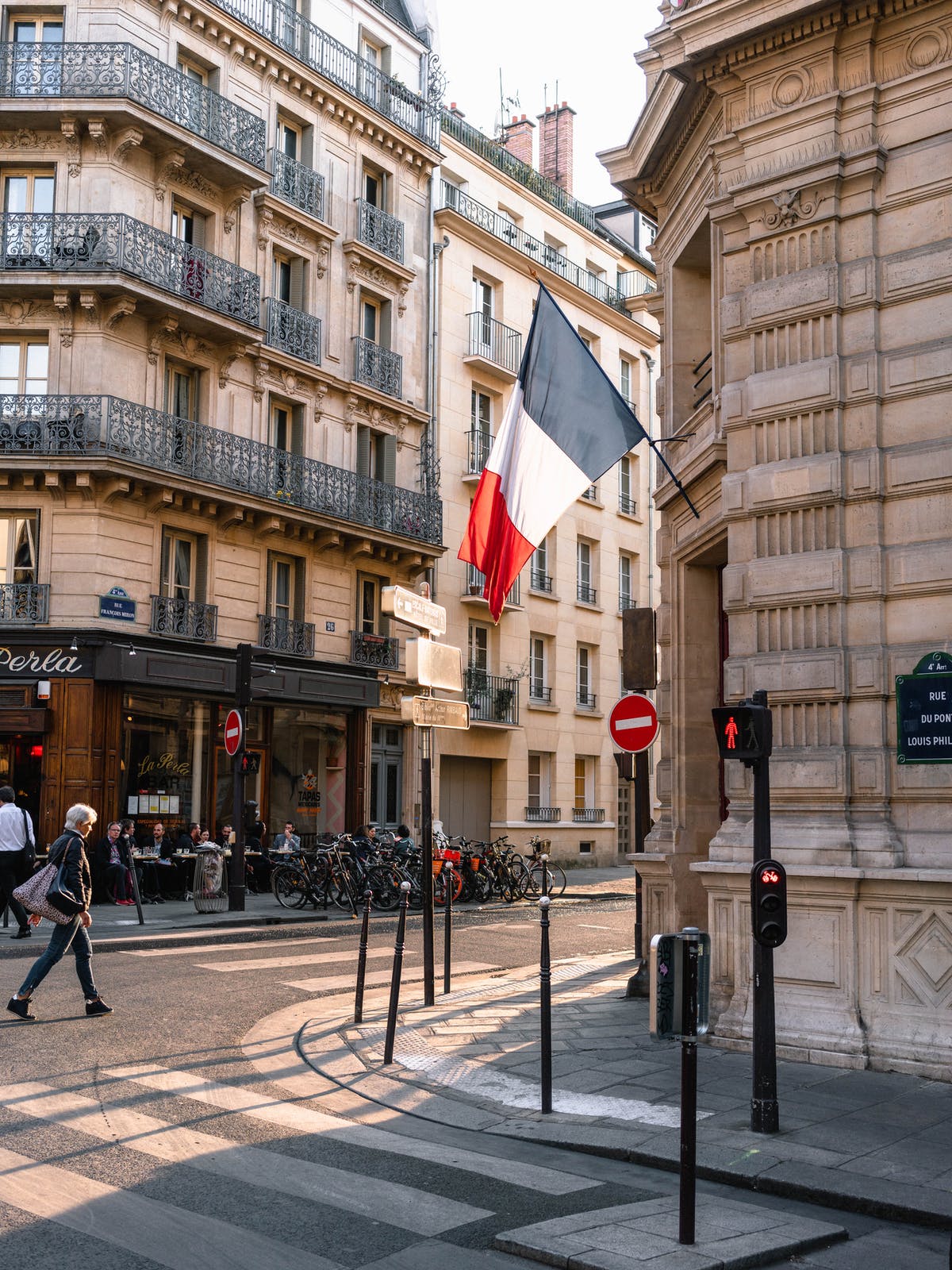 Proposition de clauses-types relatives au respect des principes de neutralité et laïcité par la DAJ 