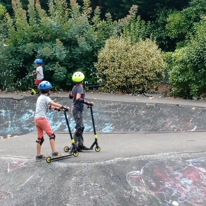 1661203874560
