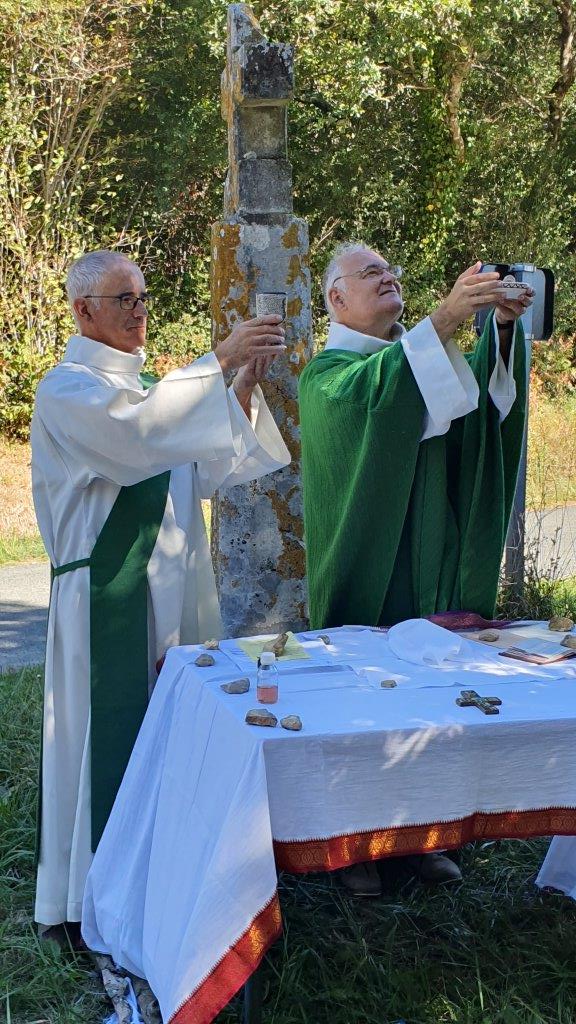 Messe croix de longchamps 11 09 22 17 