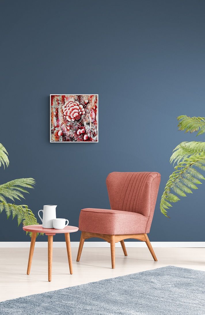 Warm bright sitting room with tropical plants 4