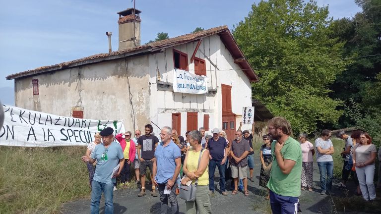 Berroeta à nouveau vendu : 4 ha et 3 maisons à 3 millions € 