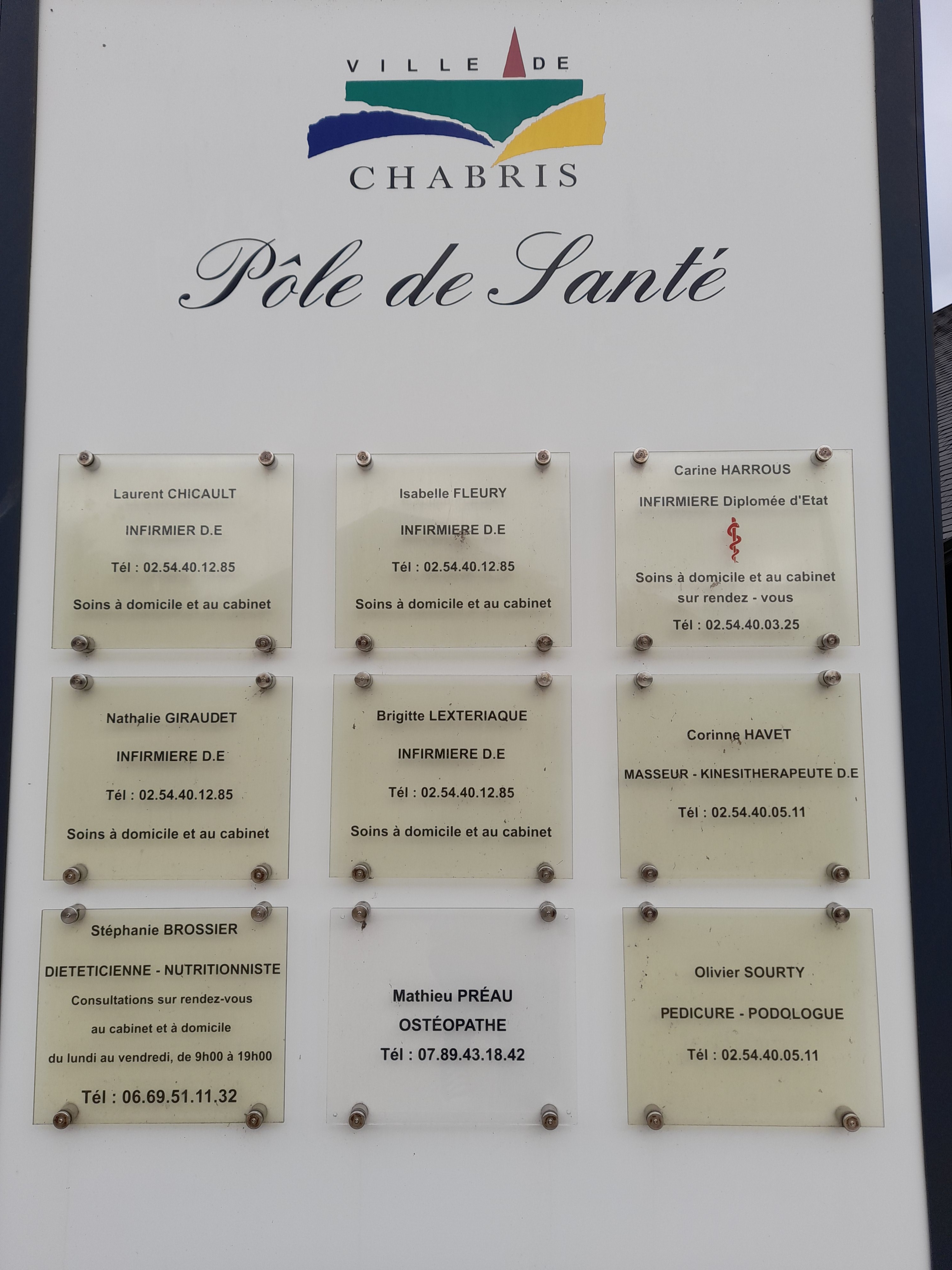 Pole-de-sante-plaque-medecin-infirmiers
