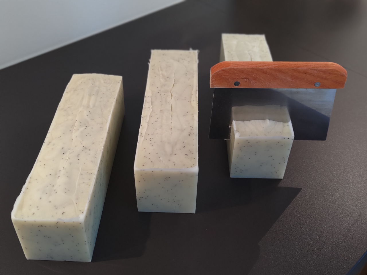 Decoupe savons pavot citron soaphome