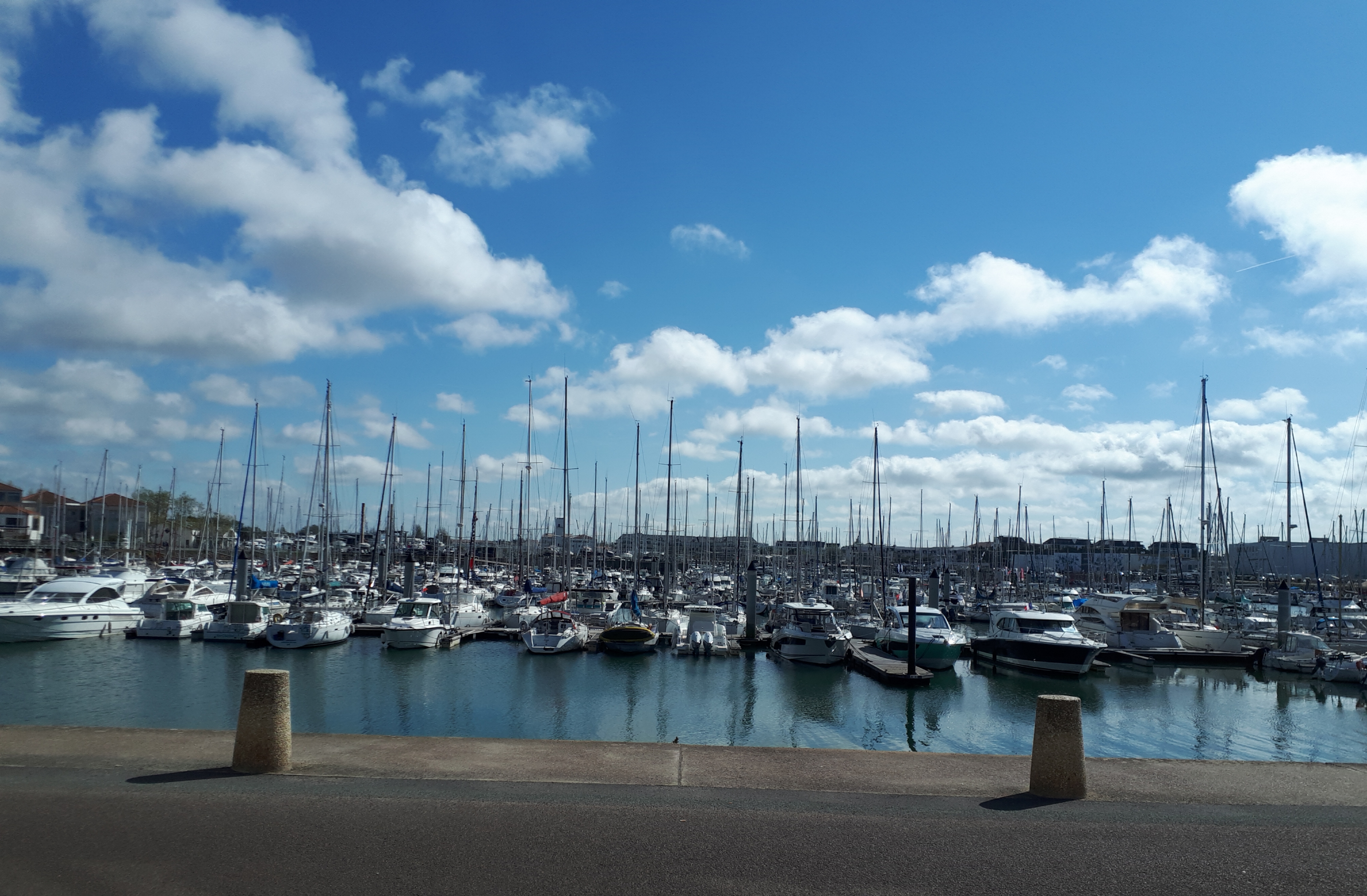 Port Olona vu de la loggia de La Marina