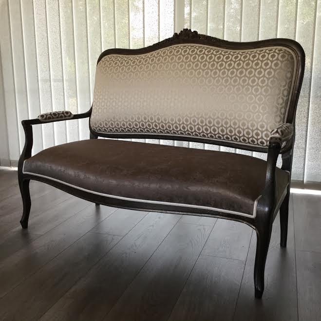 Refection restauration relooking fauteuil chaise canape meuble meridienne 24 tapissier decorateur bordeaux st medard en jalles atelier les renaissances
