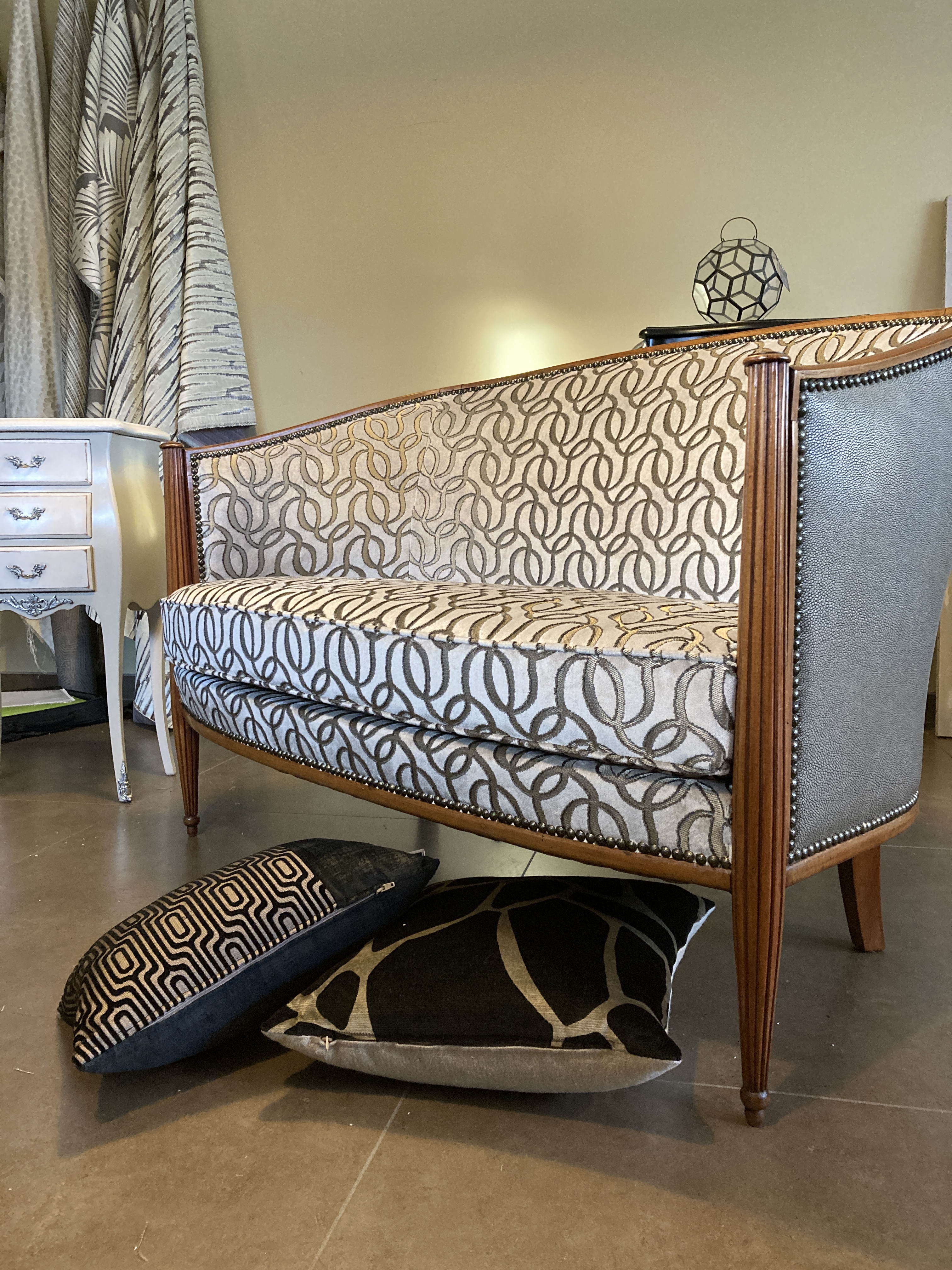 Tapissier decorateur bordeaux saint medard en jalles saint aubin de medoc lacanau esynes carcan relooling meuble gironde atelier les renaissances 4