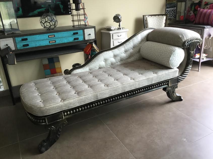 Refection restauration relooking fauteuil chaise canape meuble meridienne 50 tapissier decorateur bordeaux st medard en jalles atelier les renaissances