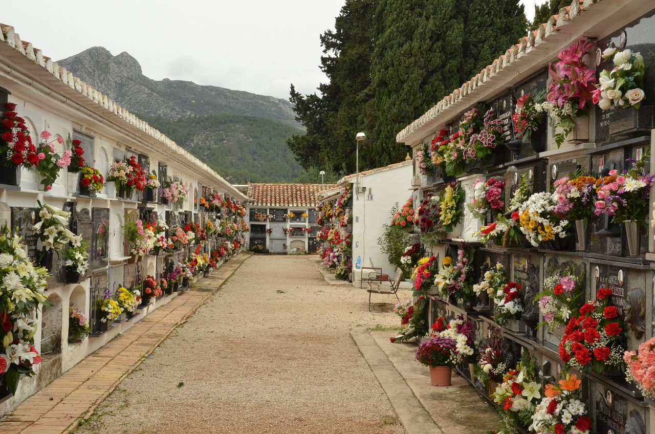 Cemetery-g936035975 1280-columbarium