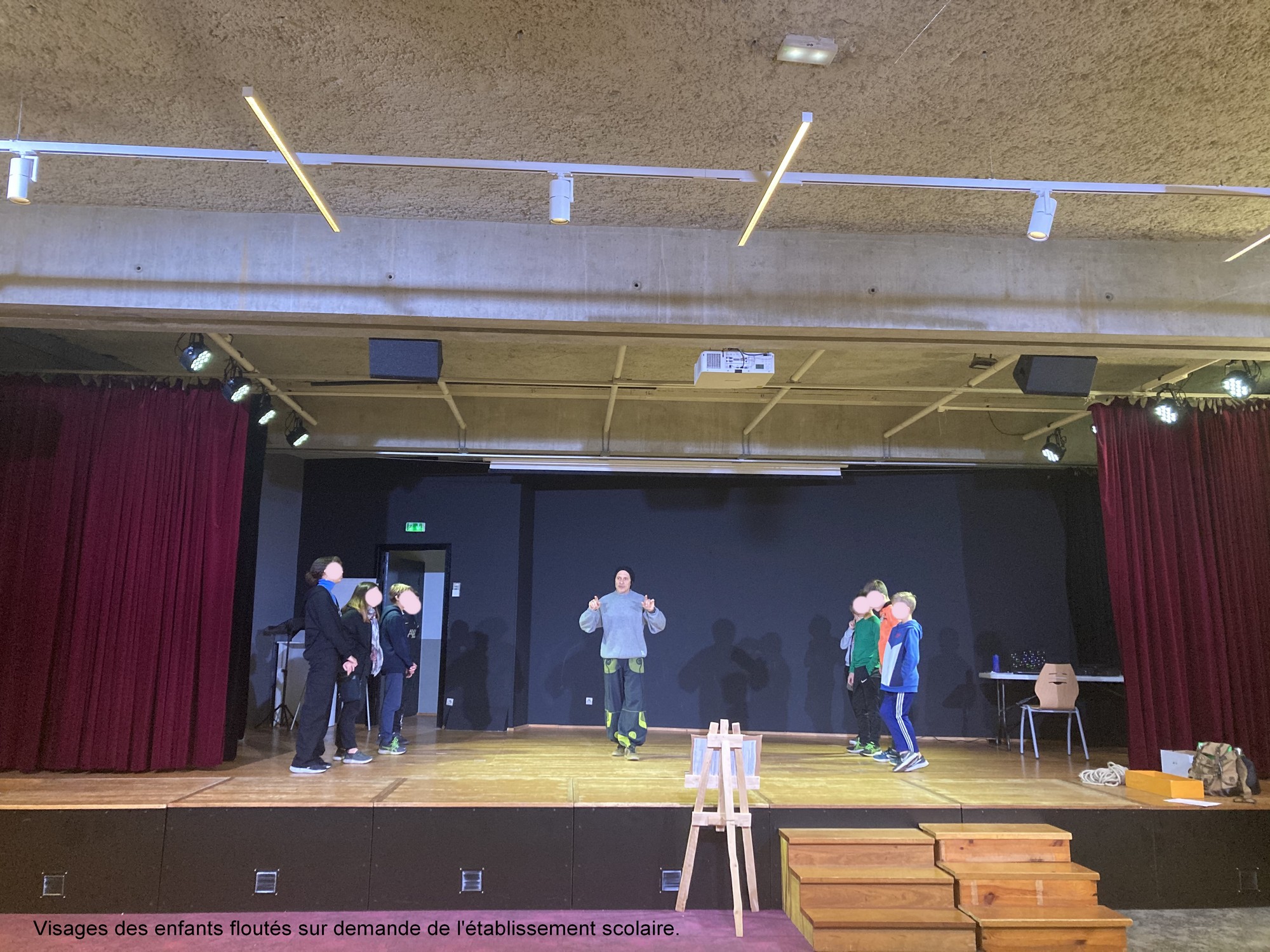 Theatre2
