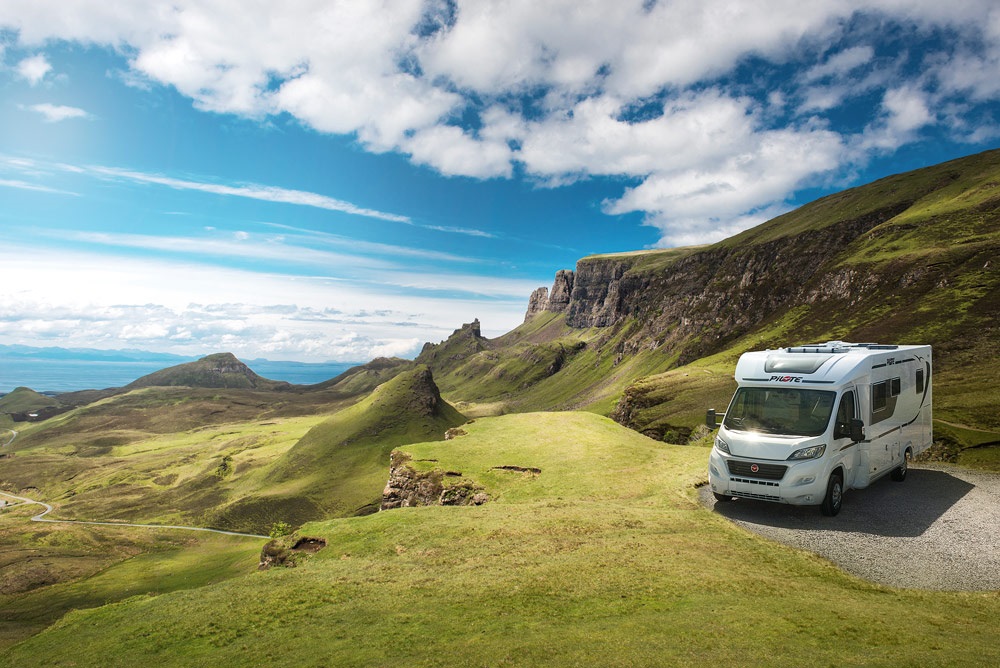 Motorhome rent camping car profile premium pilote 2018 ppl