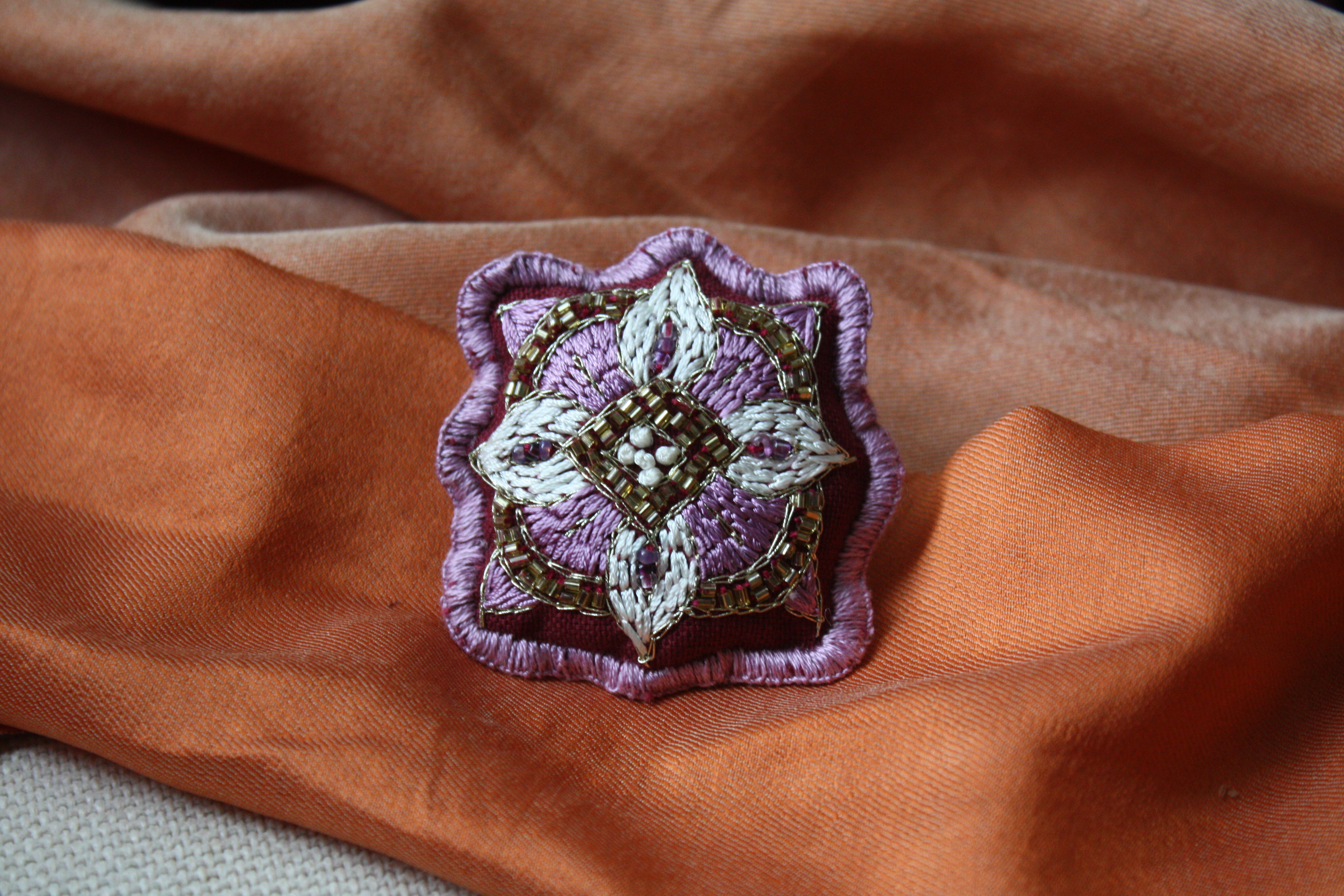 Broche 4petales
