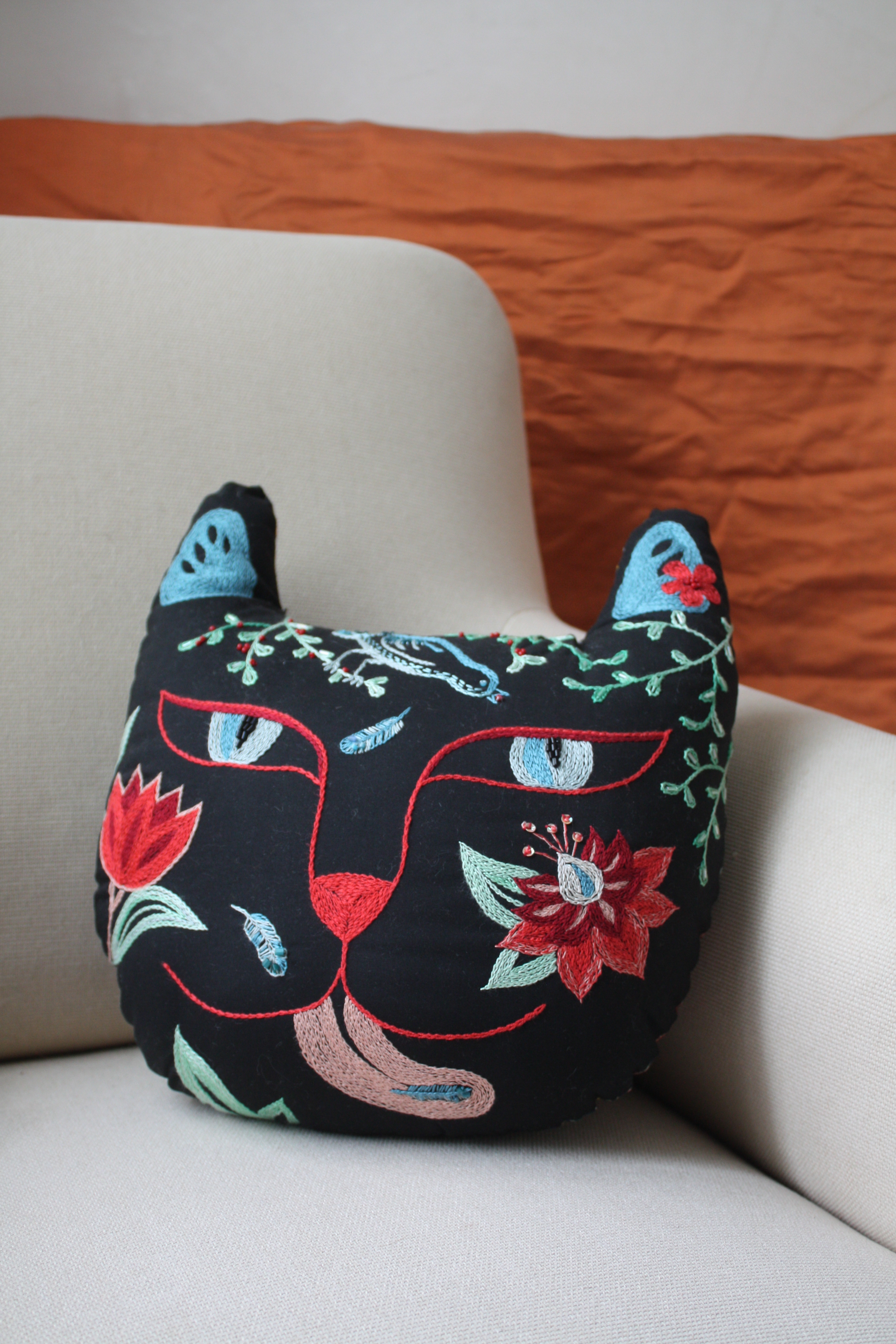 Coussin chat oiseau