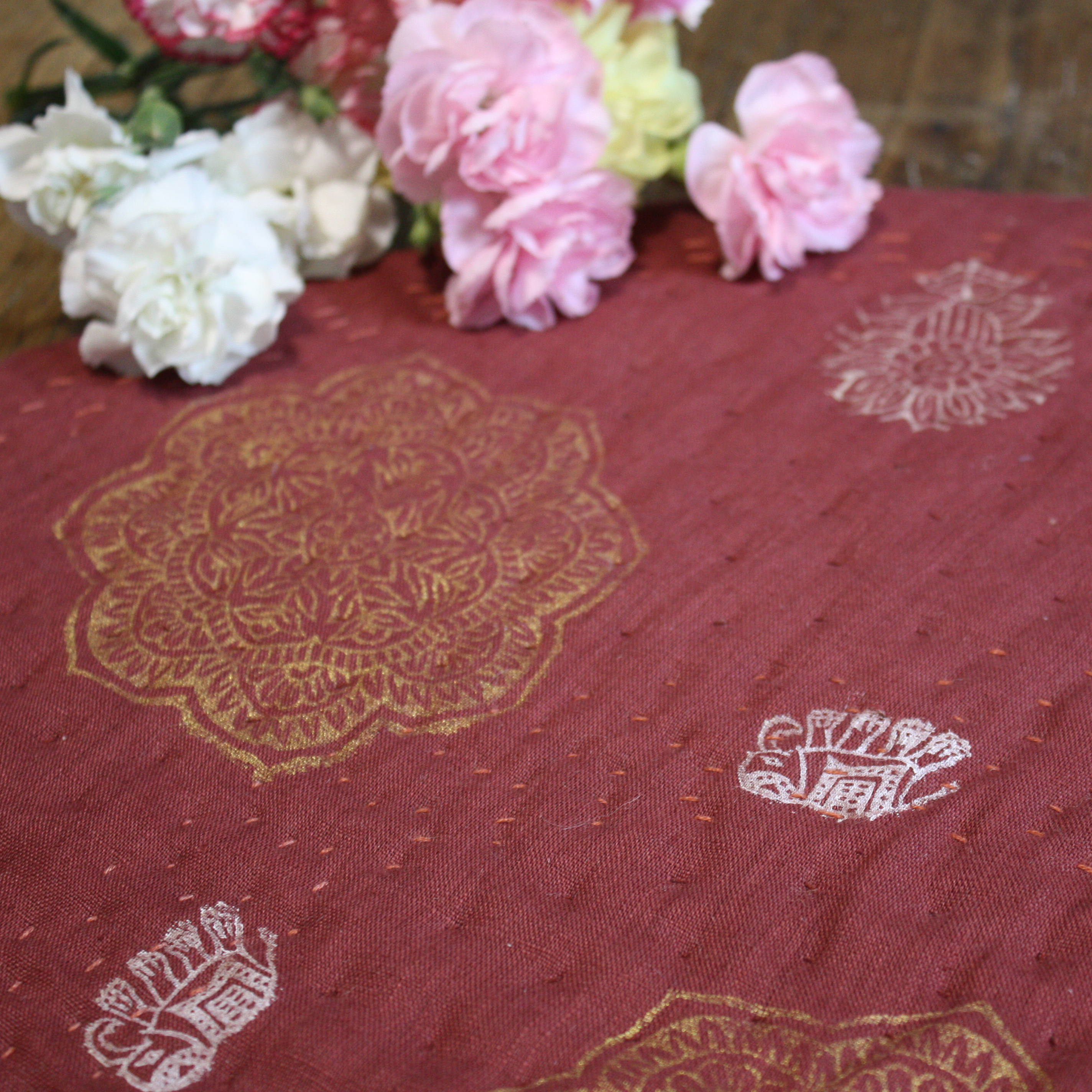 Tapis meditation rouge