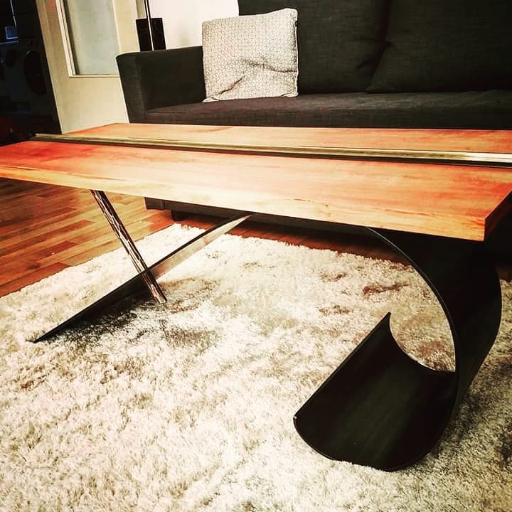 Table basse virgule