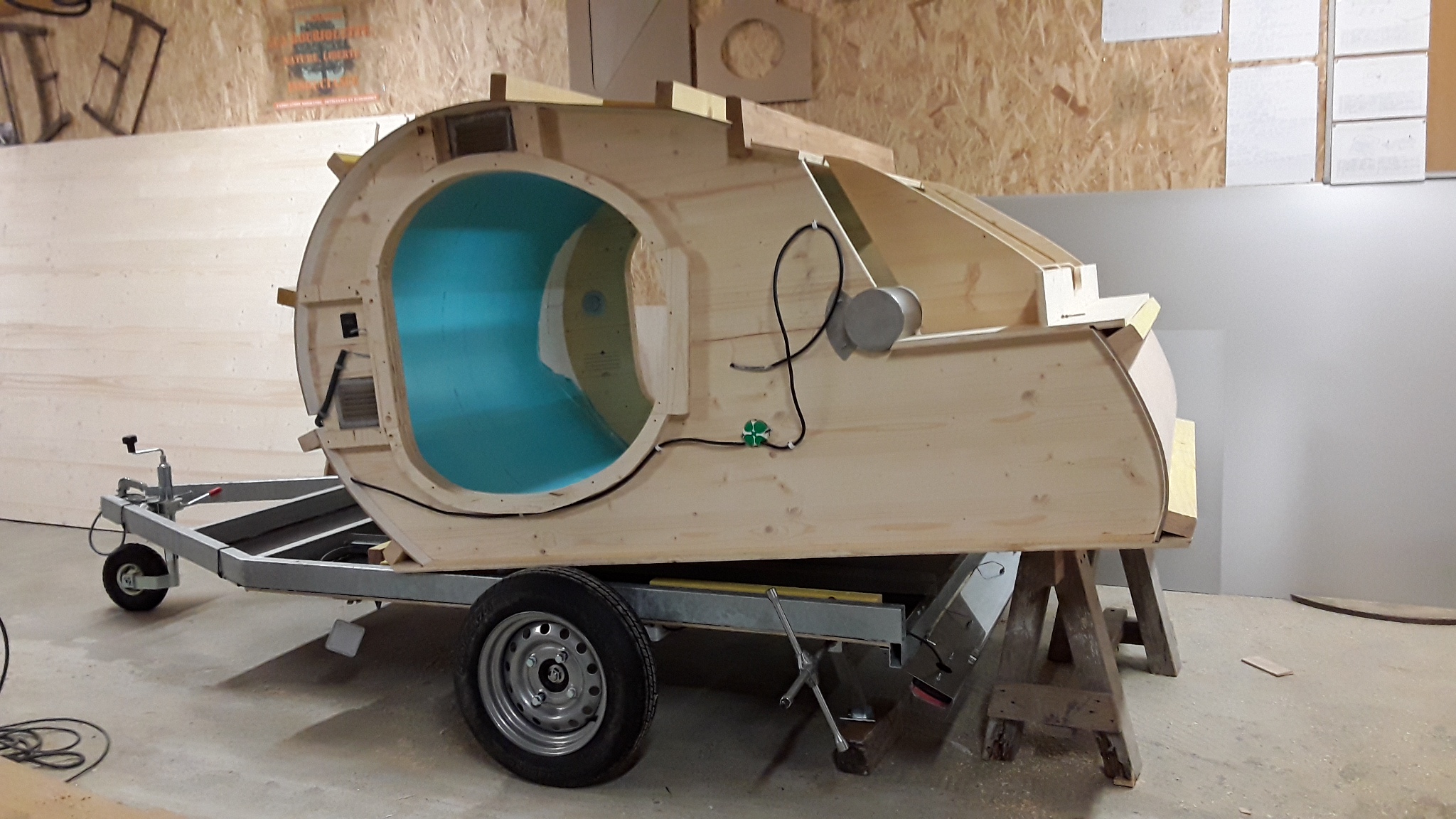 Teardrop
Mini Caravane
Montage