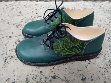 Anna bauer chaussures asymetriques vert