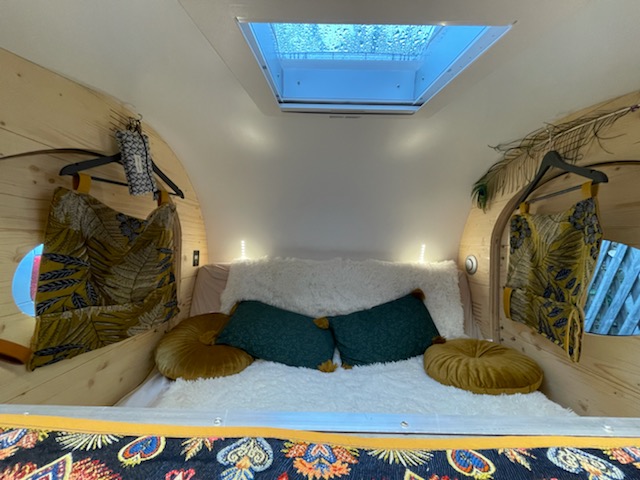 Teardrop
Mini Caravane
Lit