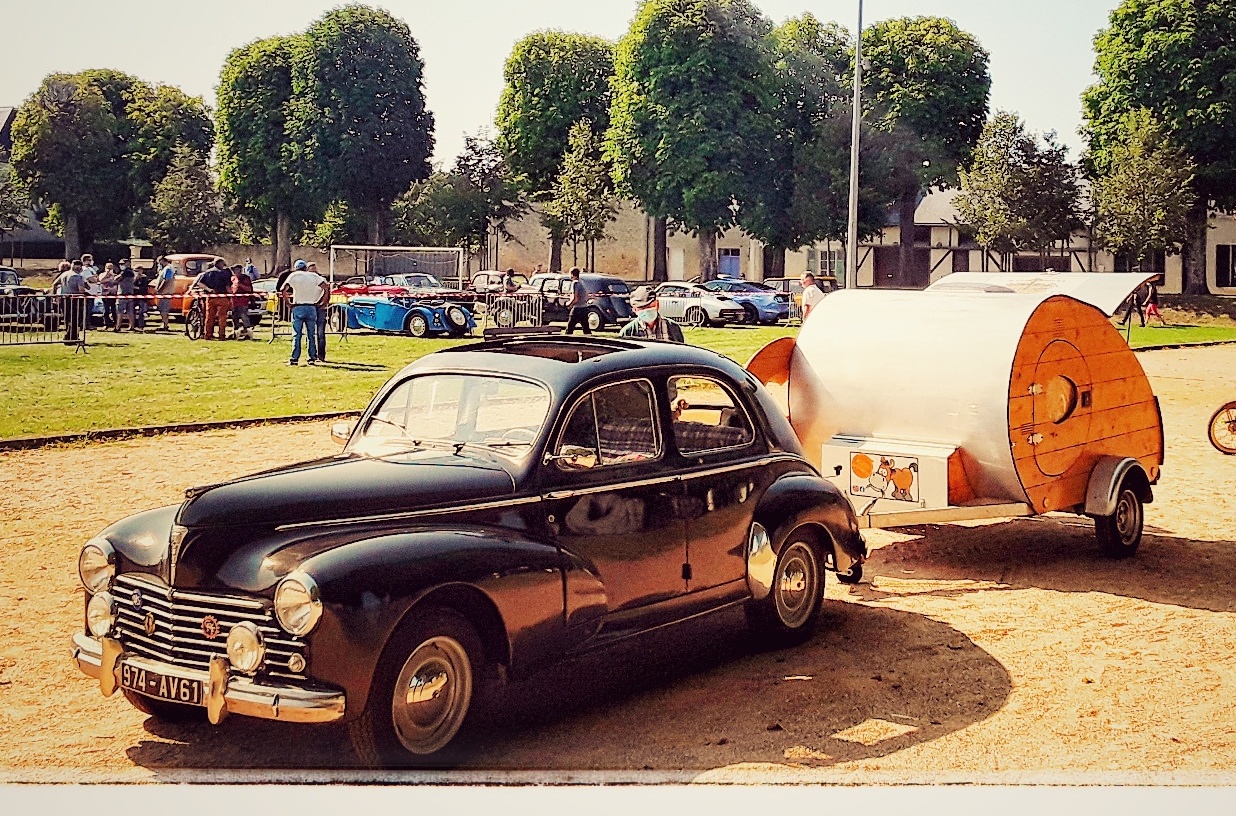 Mini Caravane Bois
Teardrop Trailer
Peugeot 203