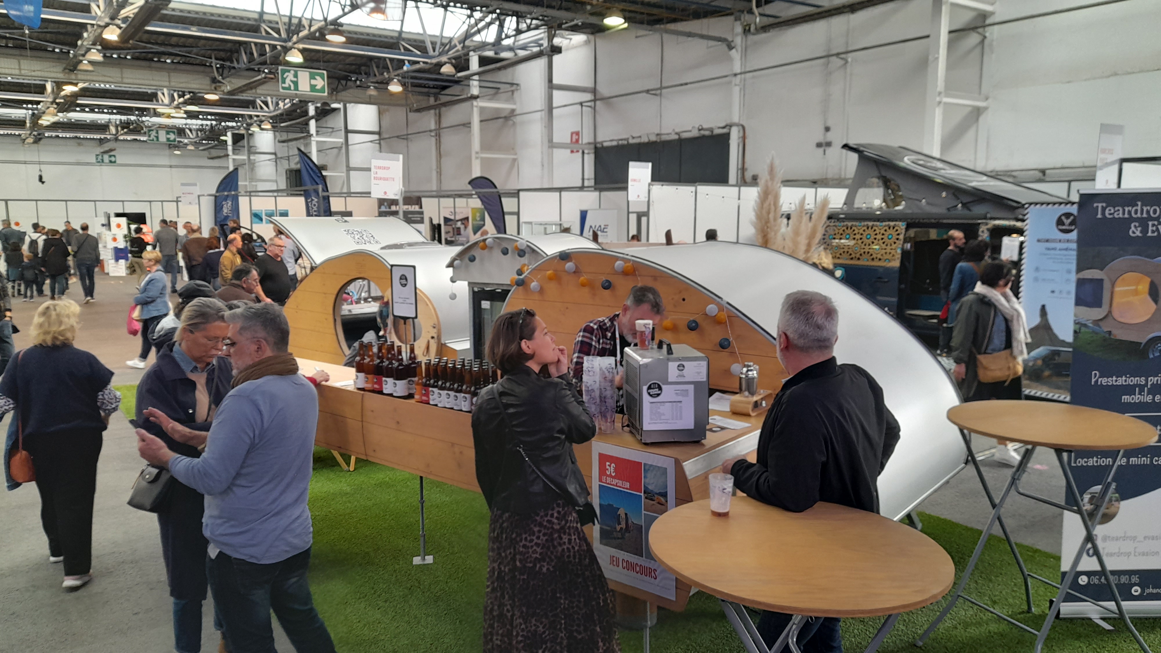 Mini Caravane Bois
Teardrop Trailer
Food Truck Bois
Bar Bois
Alcool Vin Bières
Salon Caen Normandie