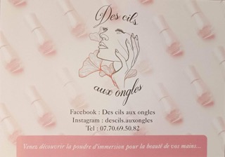 Des-cils-aux-ongles