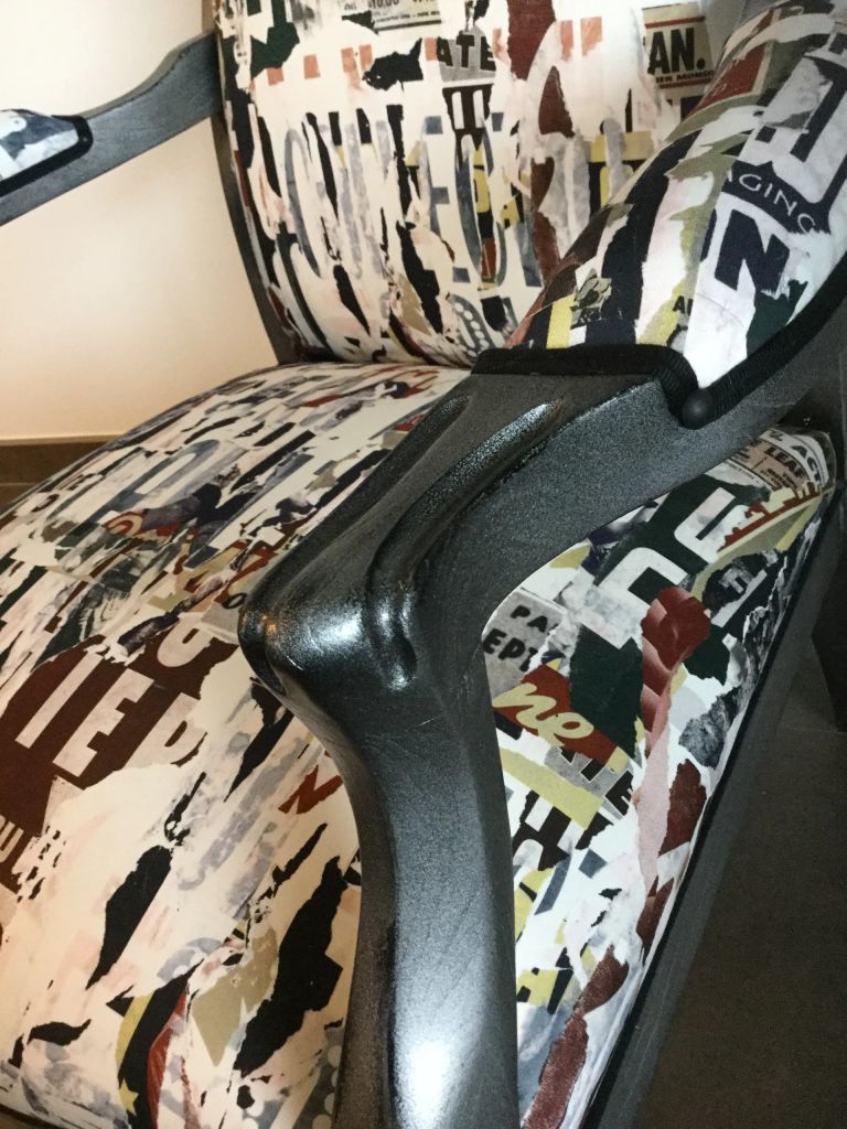 Renaissance tapissier decorateur relooking meuble refection fauteuil voltaire lacanau saint medard en jalles saint aubin de medoc bordeaux gironde eysines cauderan le taillan medoc merignac