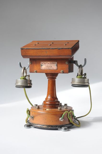 Le téléphone ADER 1880