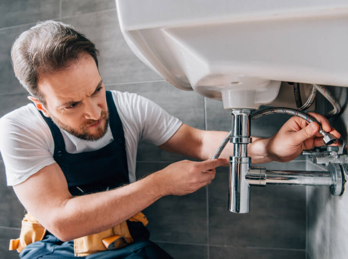 Pourquoi faire appel à un plombier la Celle-Saint-Cloud ?