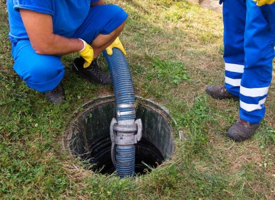 Urgence débouchage fosse septique bouchée