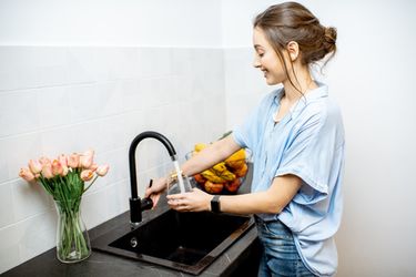 Comment transformer le robinet mitigeur de cuisine ?