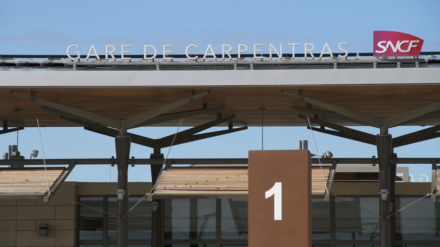 870x489 gare carpentras
