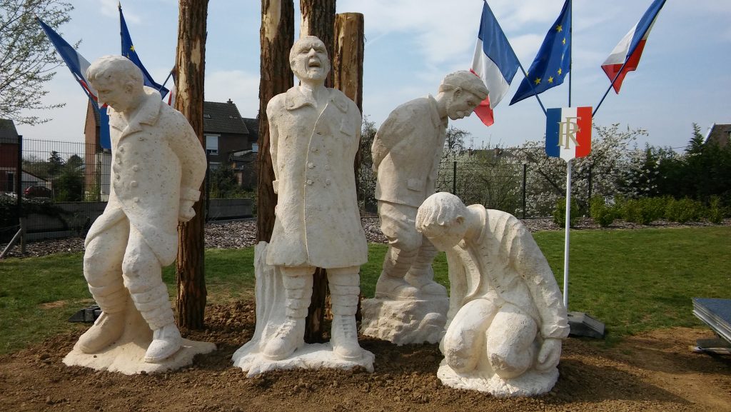 PHOTO-du-monument-de-Chauny-Aisne-