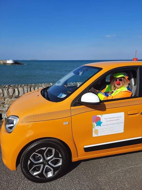 Voiture-Tata-Clownette