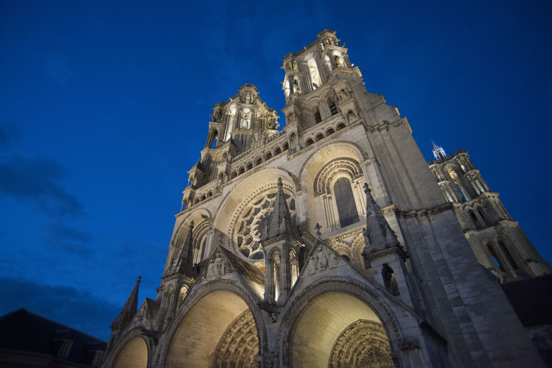 Cathedrale laon horizon bleu 18 